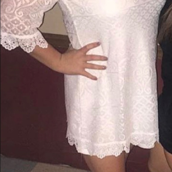 White lace dress - Picture 4 of 4